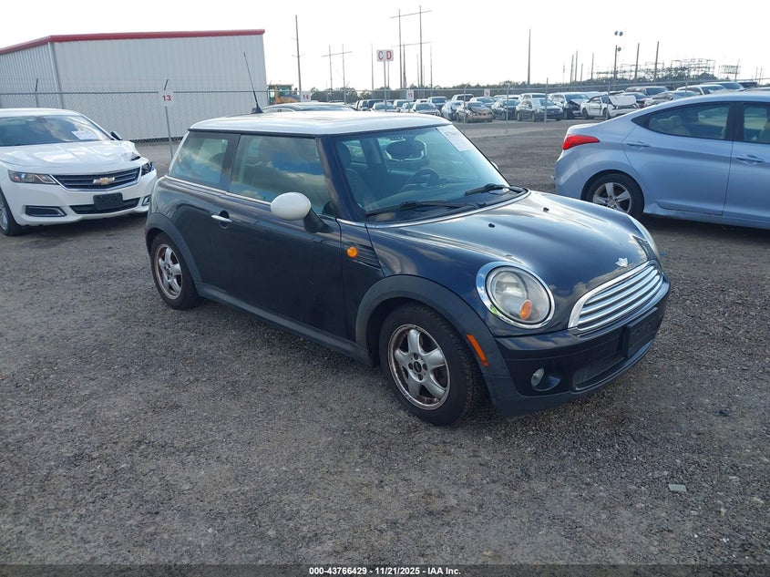 WMWMF33548TU67356 2008 Mini Cooper auction photo 1