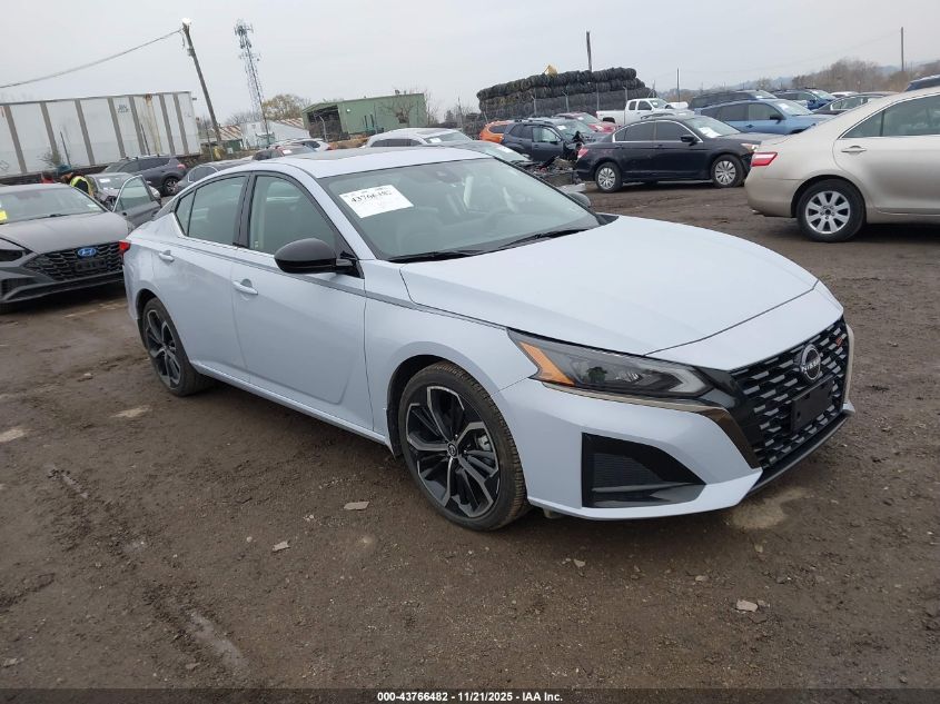 NISSAN ALTIMA SR FWD