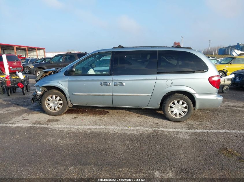 2005 Chrysler Town & Country Touring VIN: 2C4GP54L15R530373 Lot: 43766559