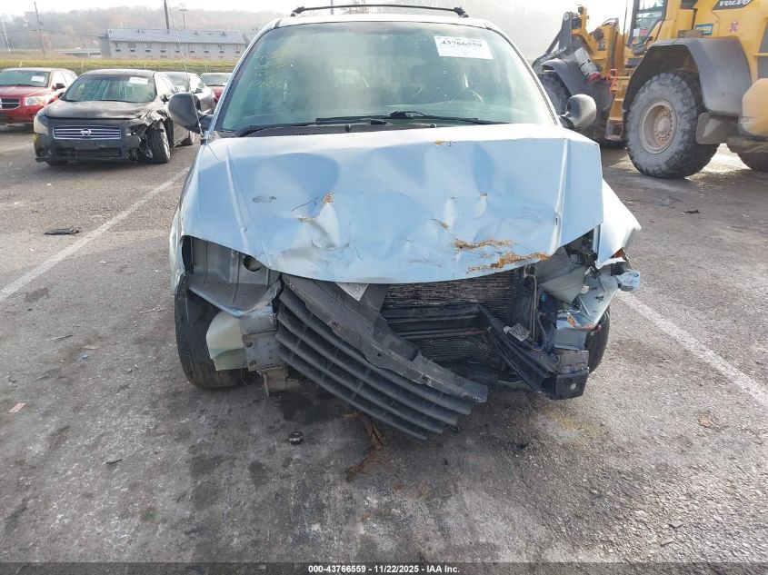 2005 Chrysler Town & Country Touring VIN: 2C4GP54L15R530373 Lot: 43766559