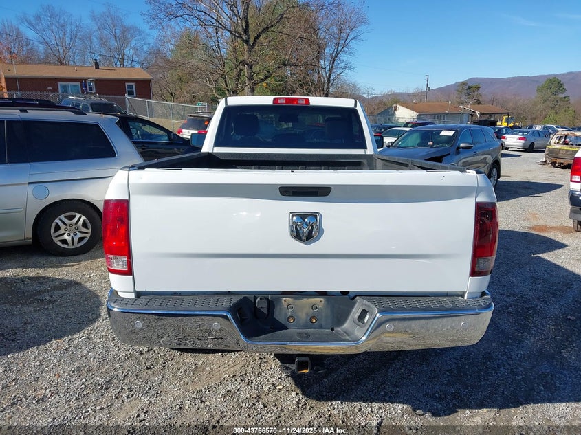2019 Ram 1500 Classic Tradesman 4X4 8' Box VIN: 3C6JR7DT5KG585820 Lot: 43766570