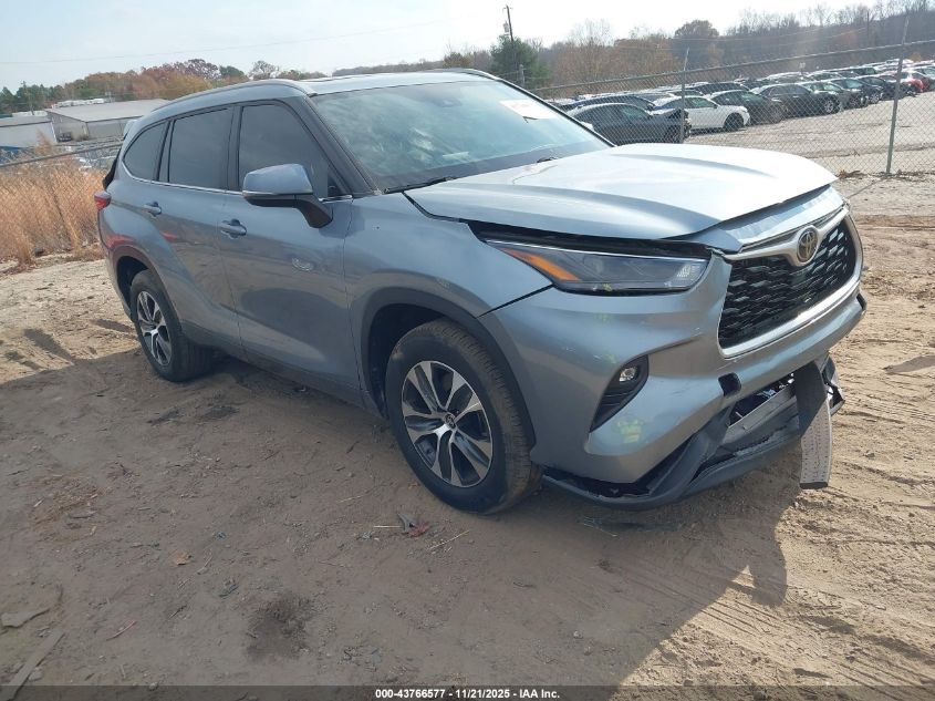 TOYOTA HIGHLANDER XLE