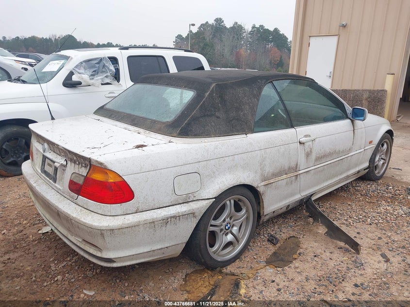 WBABS53411JU82887 2001 BMW 3ER photo no. 4