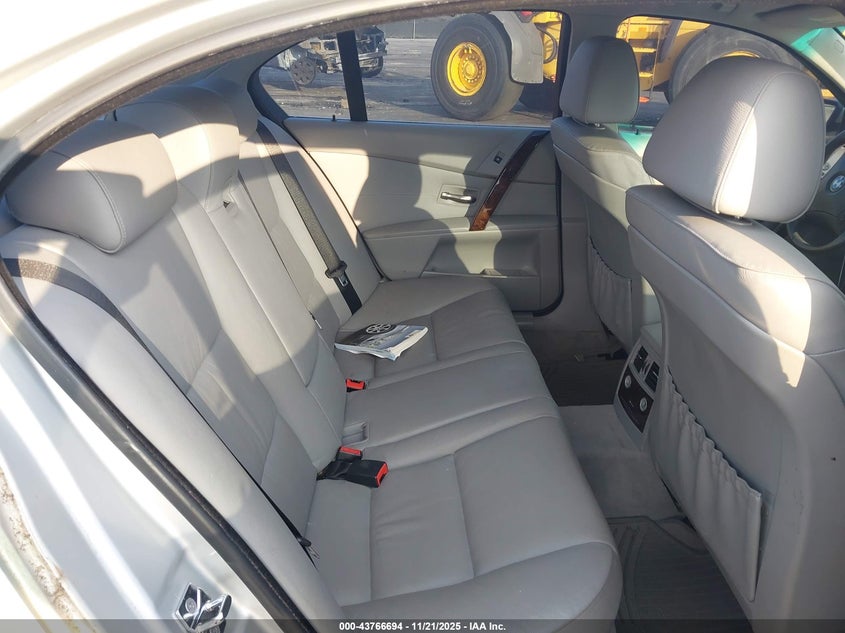 2007 BMW 525I VIN: WBANE53537CY06111 Lot: 43766694