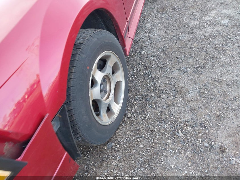 1FAFP4048YF223157 2000 FORD MUSTANG photo no. 12