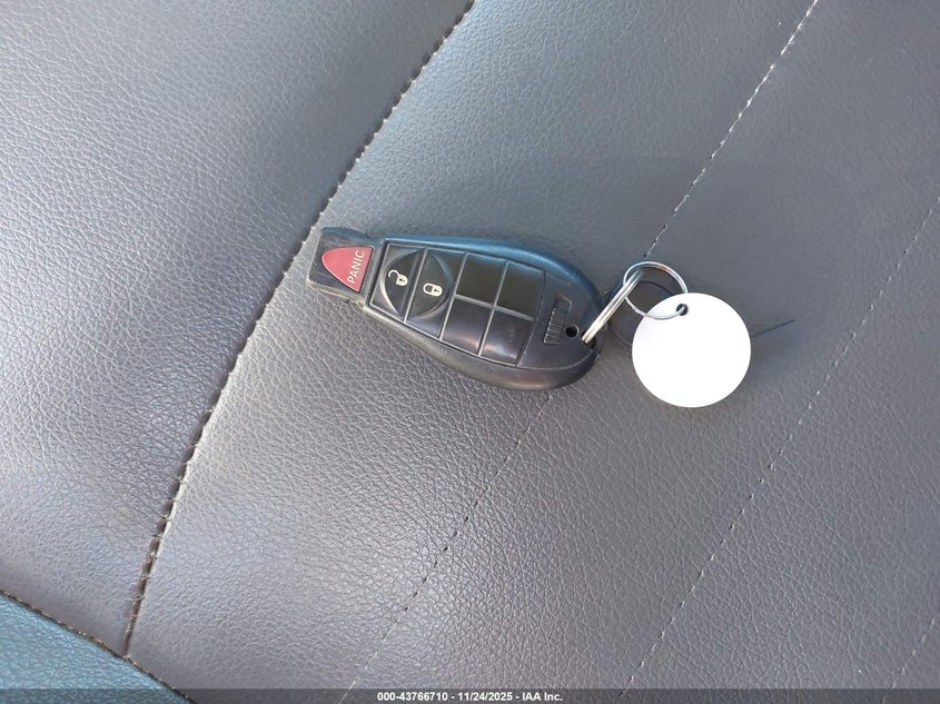 2019 Ram 1500 Classic Tradesman 4X4 8' Box VIN: 3C6JR7DT7KG585821 Lot: 43766710