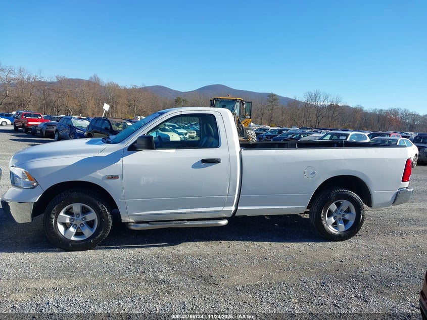 2020 Ram 1500 Classic Tradesman 4X4 8' Box VIN: 3C6JR7DT8LG211199 Lot: 43766734