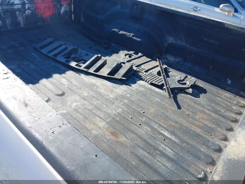 2019 Ram 1500 Classic Tradesman 4X4 8' Box VIN: 3C6JR7DT9KG585755 Lot: 43766789