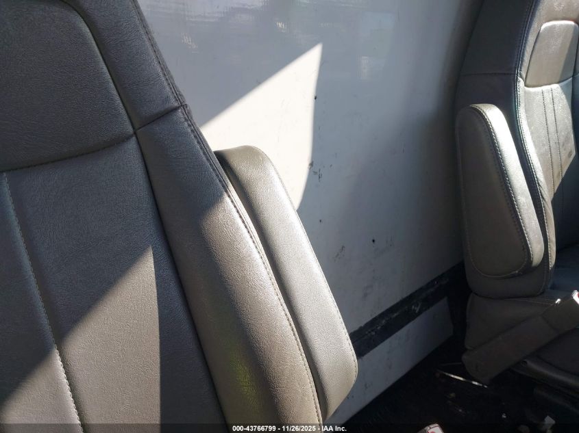 2018 Chevrolet Express Cutaway Work Van VIN: 1GB3GRCG0J1270125 Lot: 43766799