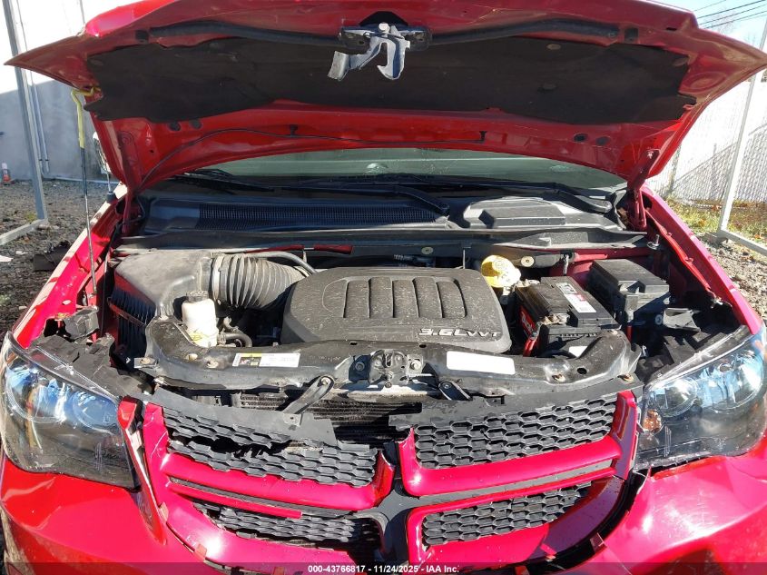 2016 Dodge Grand Caravan R/T VIN: 2C4RDGEG7GR146390 Lot: 43766817