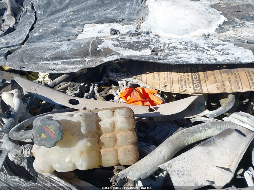 2003 Cadillac Escalade Standard VIN: 1GYEC63T33R213931 Lot: 43766865