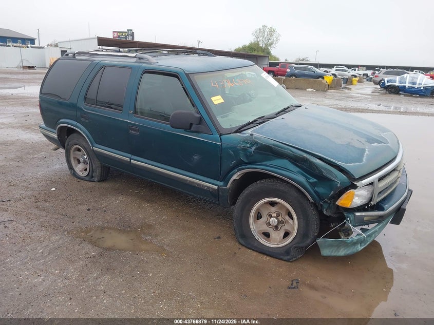 1996 Chevrolet Blazer VIN: 1GNCS13W6T2285980 Lot: 43766879