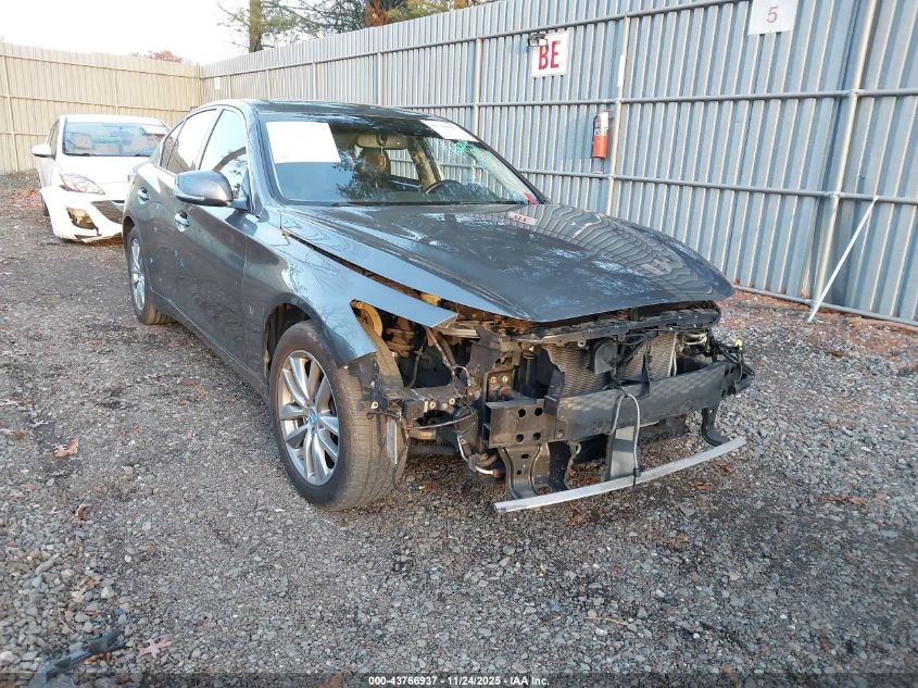 INFINITI Q50 PREMIUM/SPORT