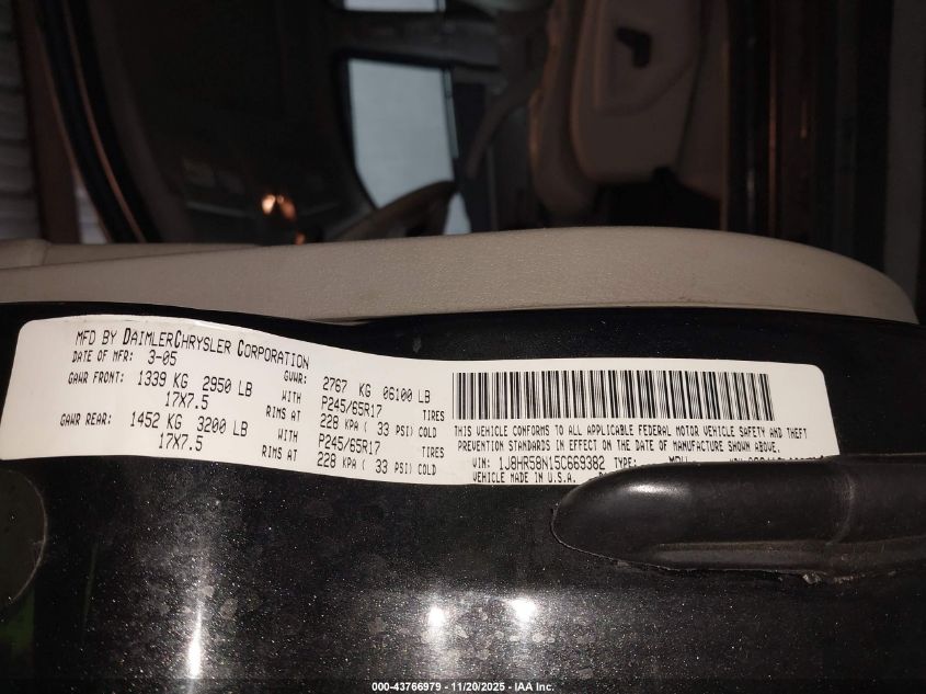 2005 Jeep Grand Cherokee Limited VIN: 1J8HR58N15C669382 Lot: 43766979