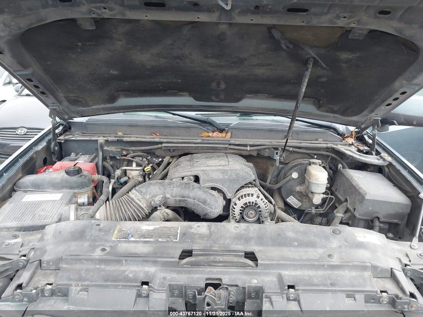 2007 GMC Yukon Denali VIN: 1GKFK63827J253838 Lot: 43767120