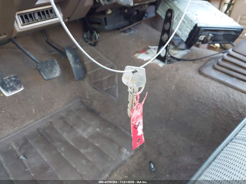 1987 Mazda B2000 VIN: JM2UF111XH0583181 Lot: 43767203