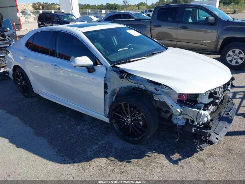 TOYOTA CAMRY HYBRID XSE HYBRID