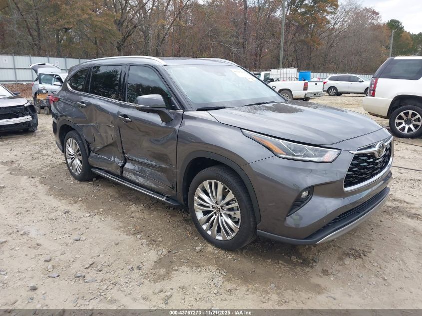 TOYOTA HIGHLANDER PLATINUM