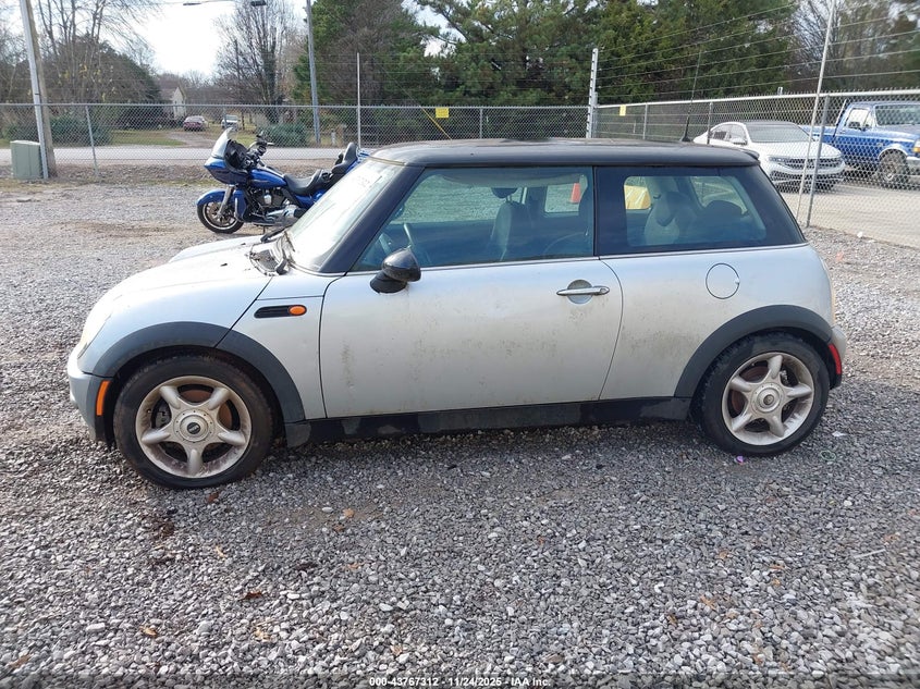 2003 Mini Cooper VIN: WMWRC33433TC47448 Lot: 43767312