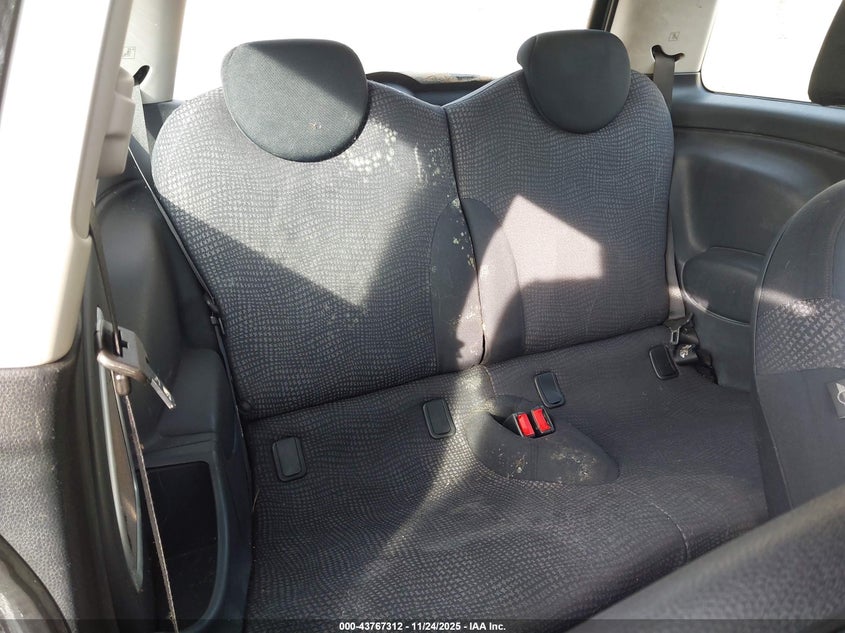 2003 Mini Cooper VIN: WMWRC33433TC47448 Lot: 43767312