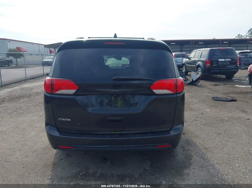 2019 Chrysler Pacifica Touring L VIN: 2C4RC1BGXKR570501 Lot: 43767325