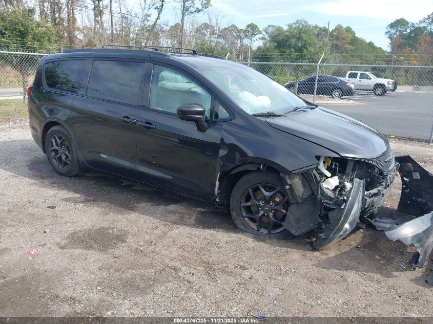 CHRYSLER PACIFICA TOURING L