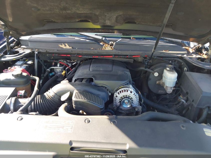 2008 Cadillac Escalade Standard VIN: 1GYFK63808R125137 Lot: 43767362