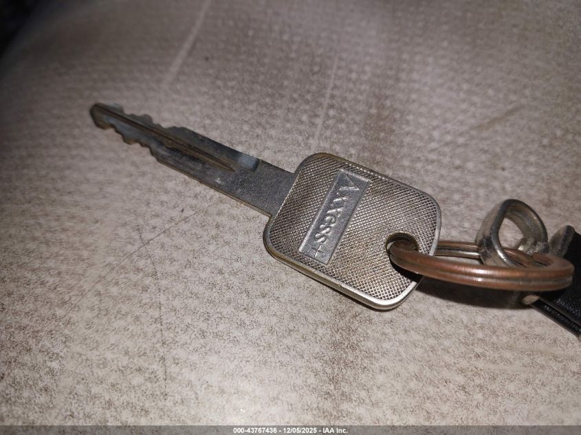 1999 Ford F-350 Lariat/Xl/Xlt VIN: 1FTWW32S5XEA36420 Lot: 43767436