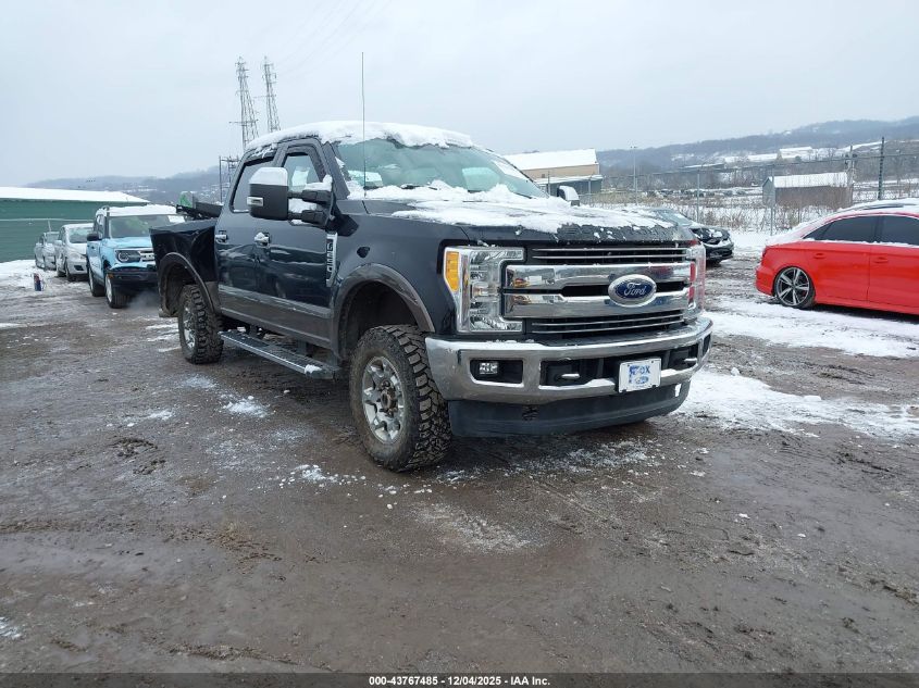 FORD F-250 LARIAT