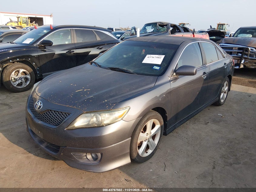 4T1BF3EKXBU188567 2011 TOYOTA CAMRY photo no. 2