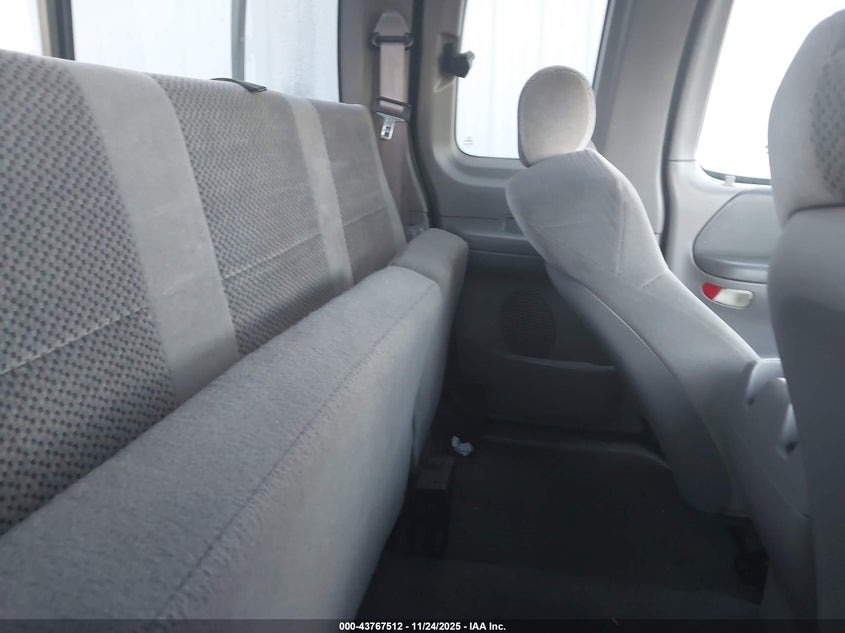 2002 Ford F-150 Xl/Xlt VIN: 2FTRX07272CA04181 Lot: 43767512