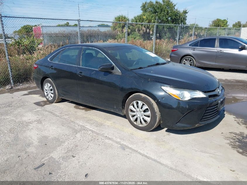 TOYOTA CAMRY HYBRID LE