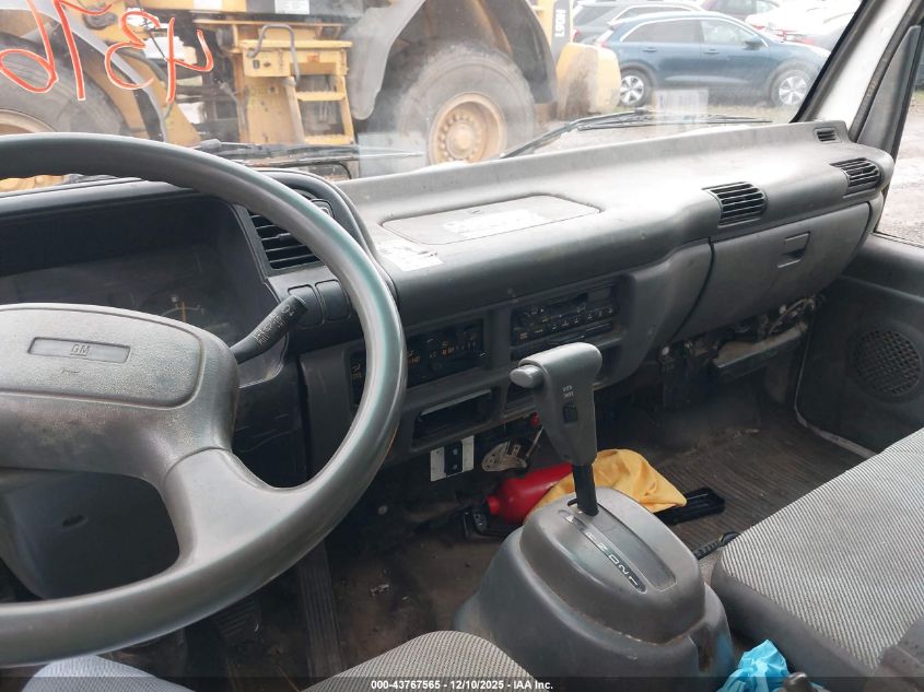 2004 GMC W5S042 W5500 Dsl Reg VIN: J8DE5B14847902511 Lot: 43767565