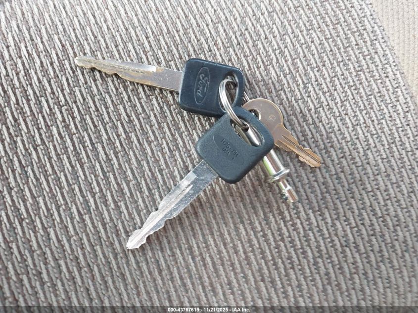 2003 Ford F-250 Lariat/Xl/Xlt VIN: 1FTNW21SX3ED65910 Lot: 43767619