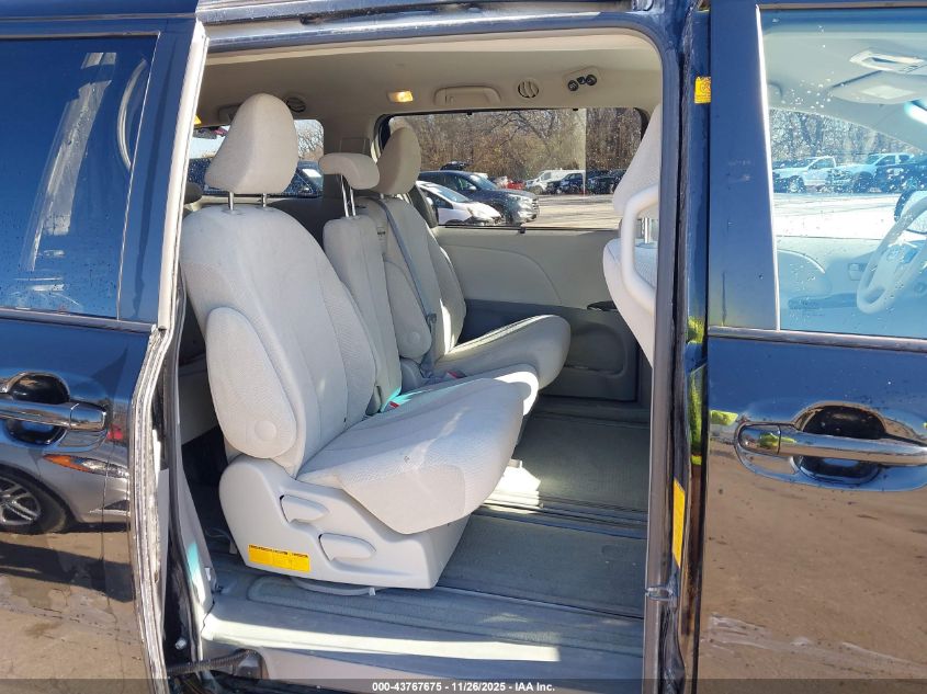 2012 Toyo Sienna Le Fwd W/8-Pa Le V6 8 Passenger VIN: 5TDKK3DC8CS237815 Lot: 43767675