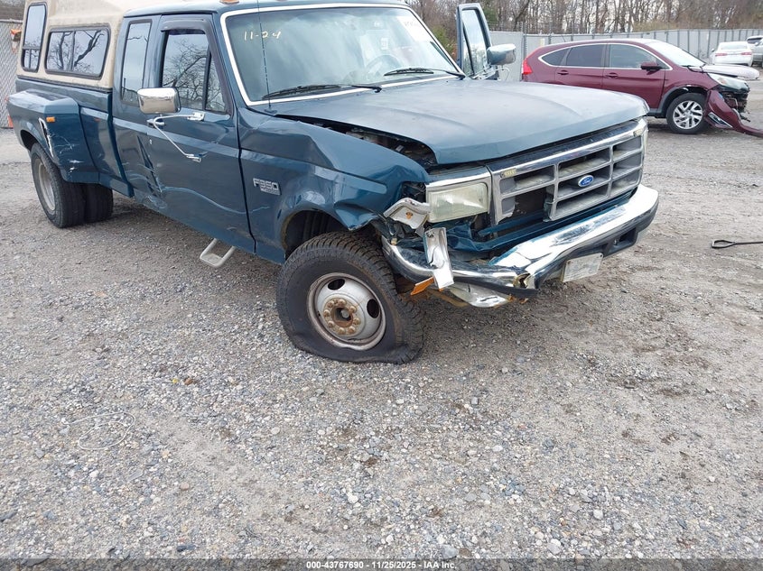 1997 Ford F-350 Xl VIN: 1FTJX35F2VEC26419 Lot: 43767690