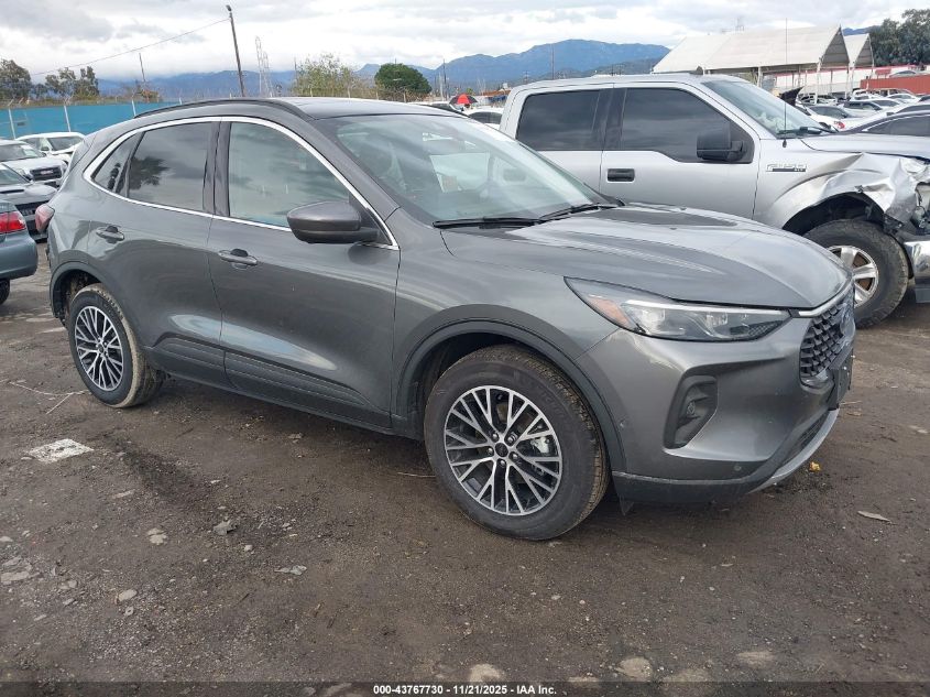 FORD ESCAPE PHEV