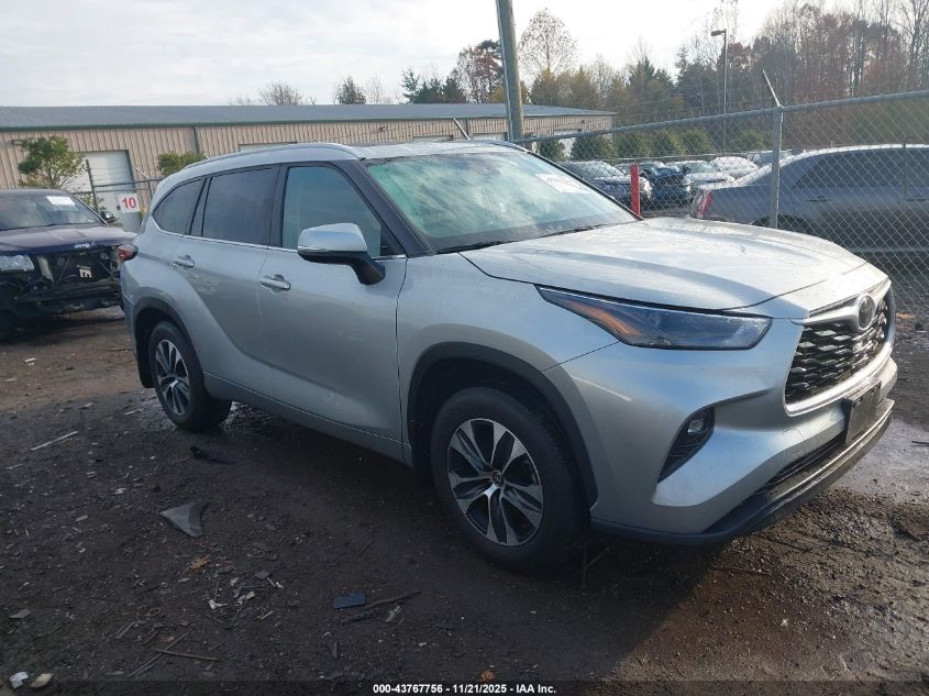 TOYOTA HIGHLANDER XLE