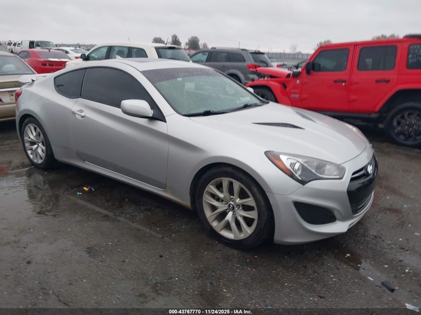 HYUNDAI GENESIS 2.0T PREMIUM