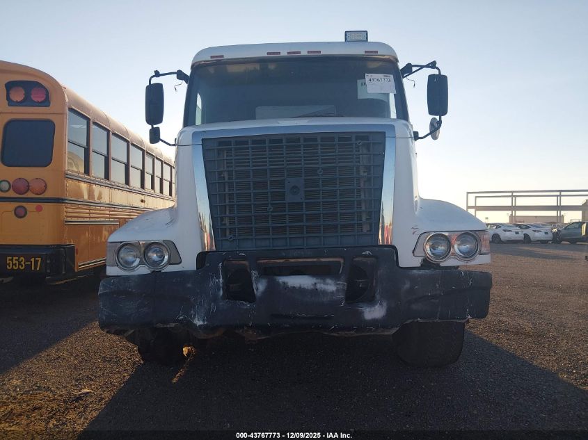 2002 Volvo Vhd VIN: 4V5KC9U332N333826 Lot: 43767773