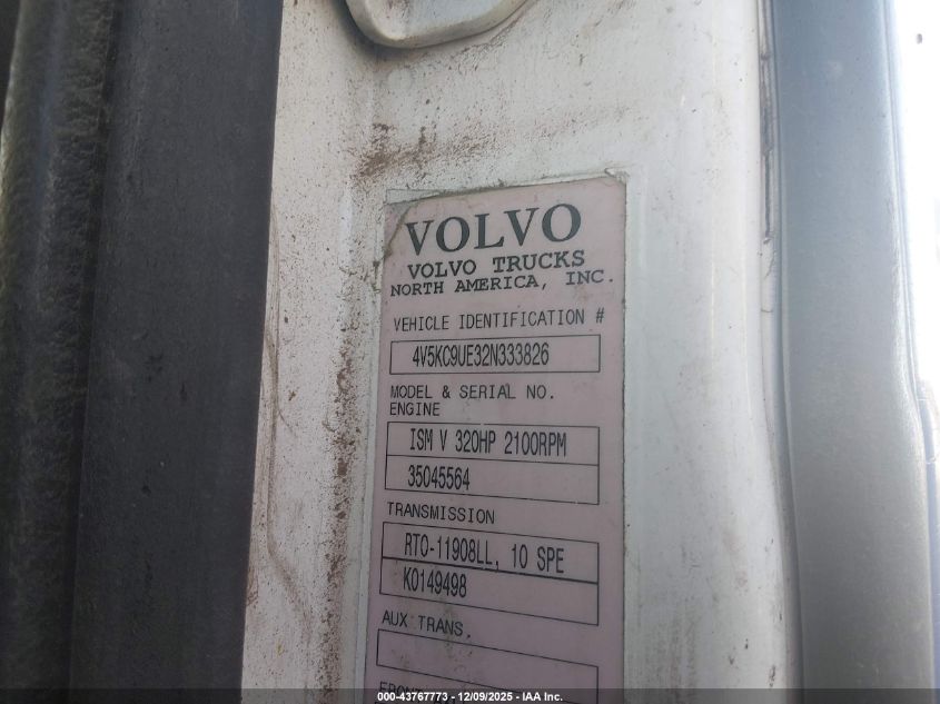 2002 Volvo Vhd VIN: 4V5KC9U332N333826 Lot: 43767773