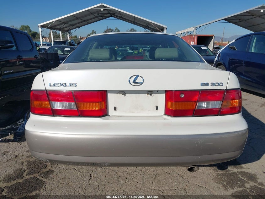1997 Lexus Es 300 VIN: JT8BF22GXV0011008 Lot: 43767797