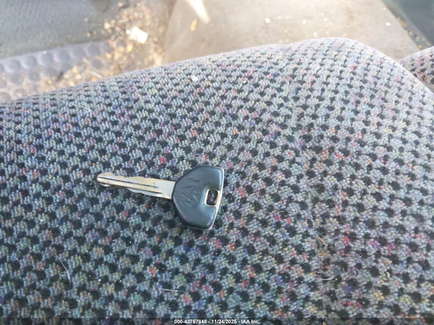 1998 Dodge Ram 1500 St VIN: 1B7HC16Y9WS739989 Lot: 43767848