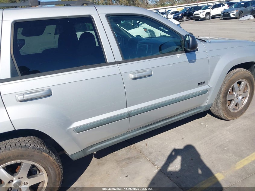 2008 Jeep Grand Cherokee Laredo VIN: 1J8GR48K88C170076 Lot: 43767853