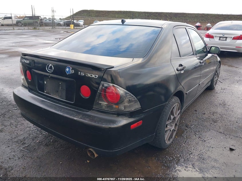 JTHBD192220049564 2002 LEXUS IS photo no. 4