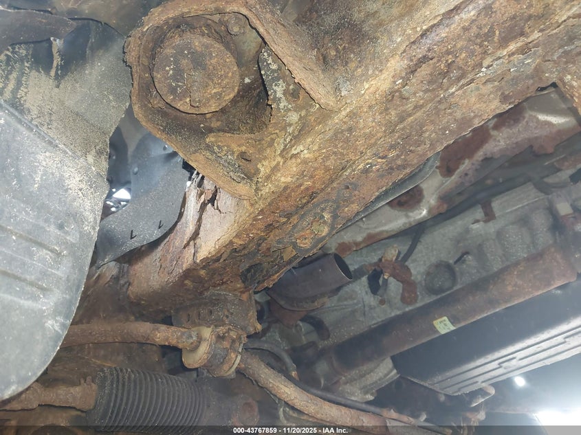 2003 Toyota Tundra Sr5 V8 VIN: 5TBBT44163S399825 Lot: 43767859