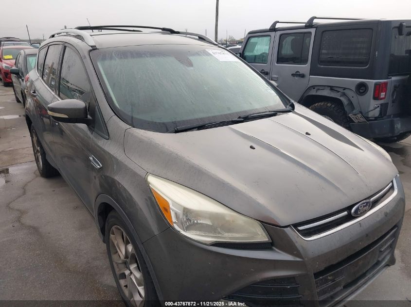 FORD ESCAPE TITANIUM