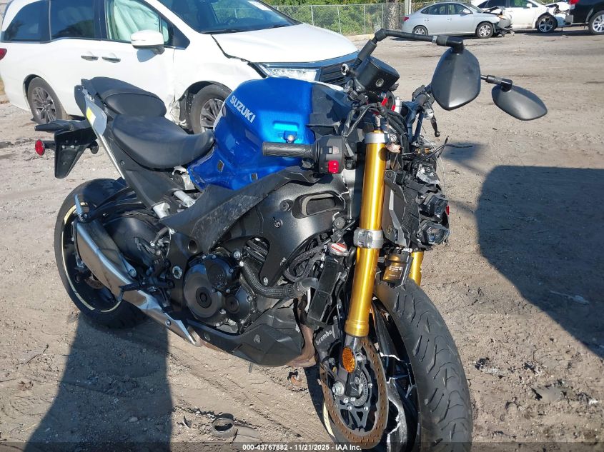 2023 Suzuki GSX-S1000