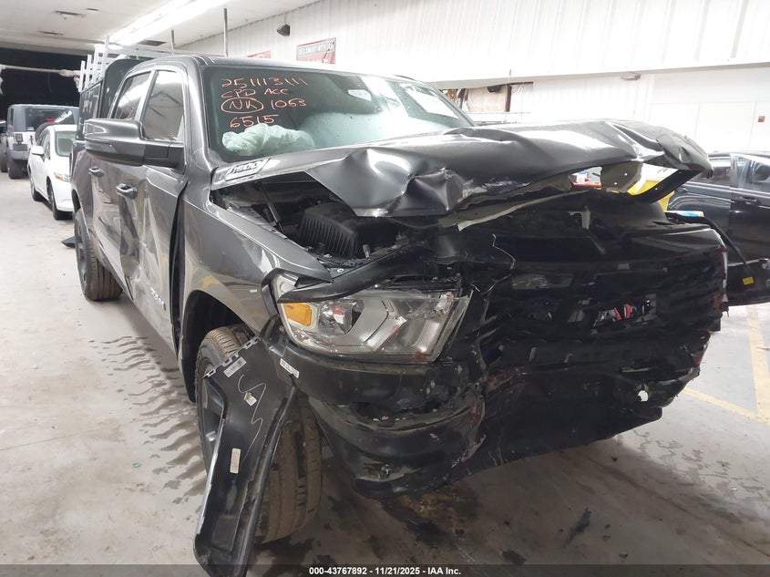 RAM 1500 BIG HORN 4X4 5 7 BOX