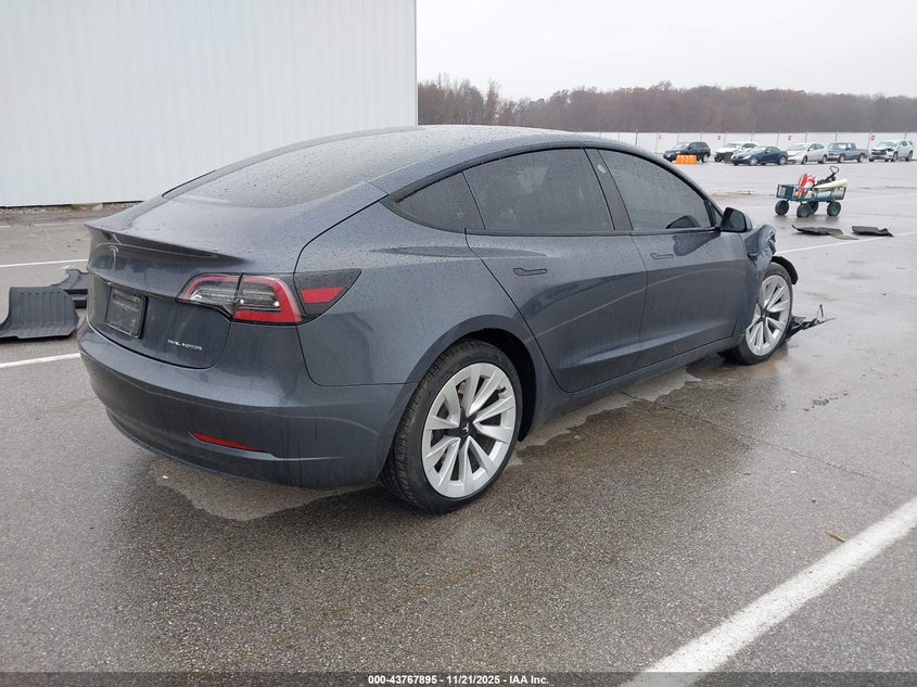 5YJ3E1EB2MF936045 2021 TESLA MODEL 3 photo no. 4